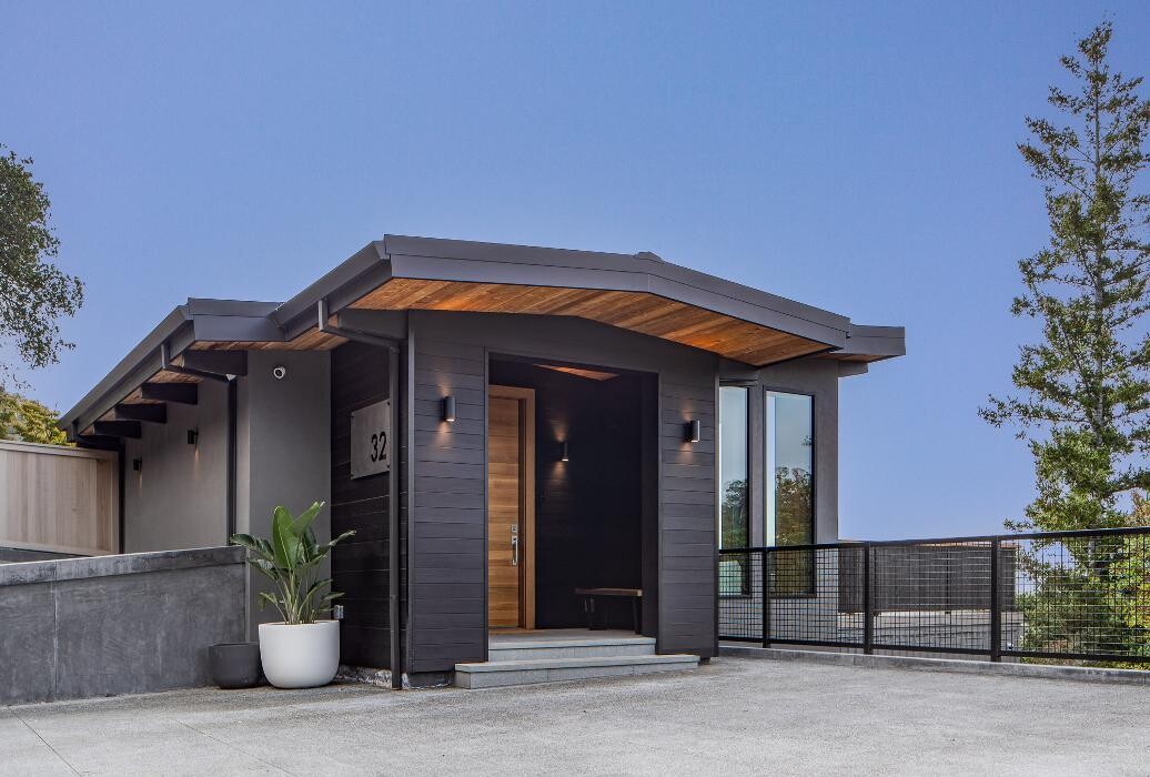 Images Larkspur Building Company