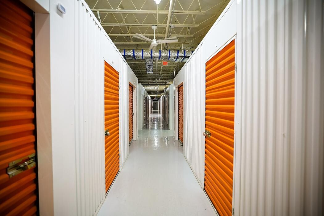 Images Arthur's Self Storage