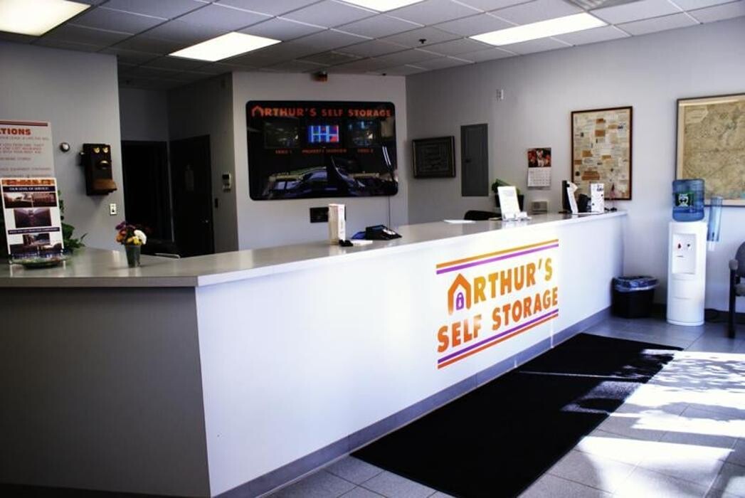 Images Arthur's Self Storage