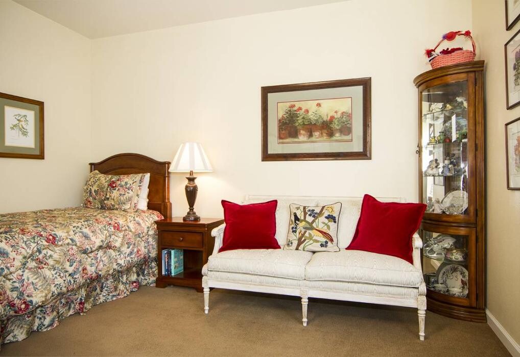 Images The Grove Senior Living