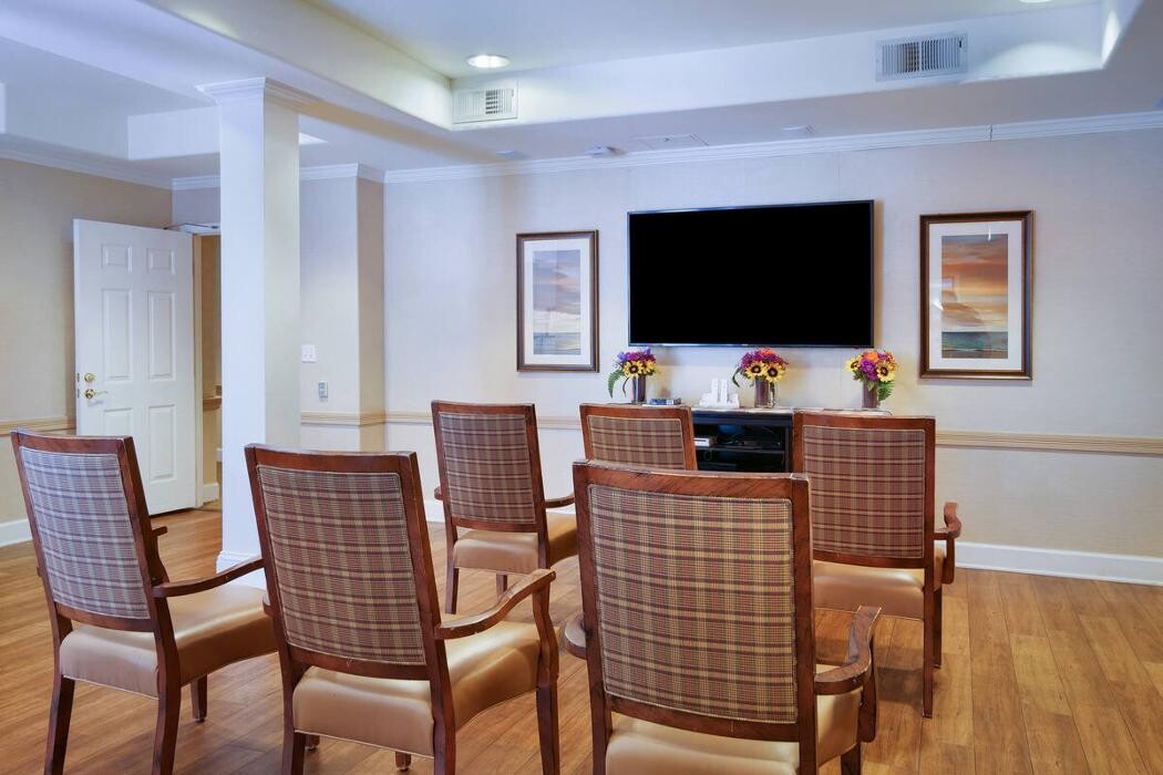 Images The Grove Senior Living
