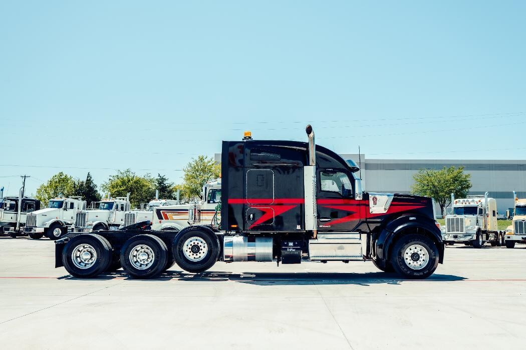 Images Forge Truck Centers