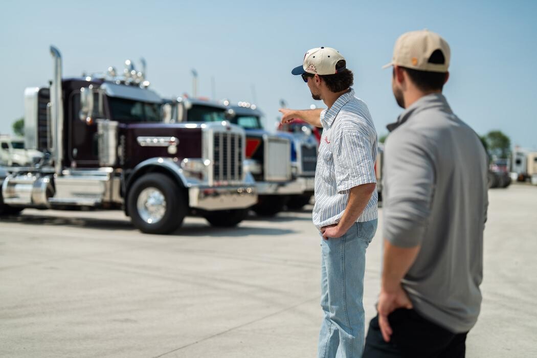 Images Forge Truck Centers