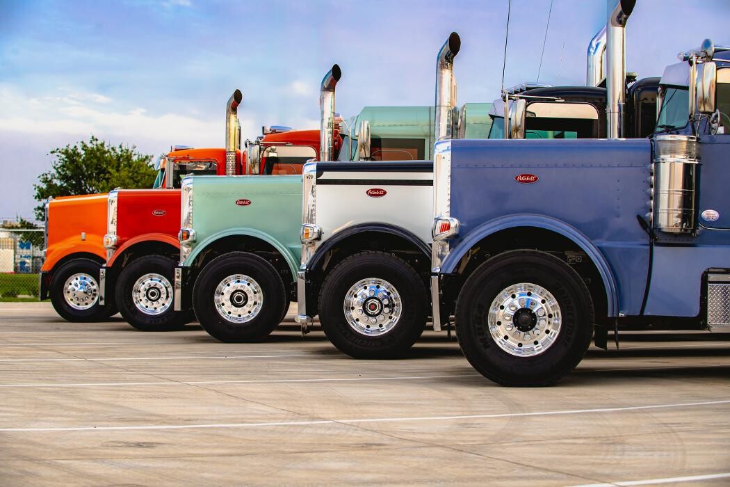 Images Forge Truck Centers