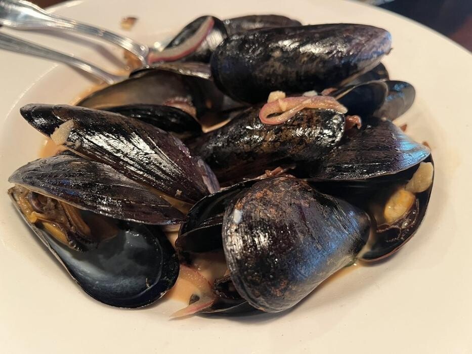 Images Two Stones Pub Hockessin