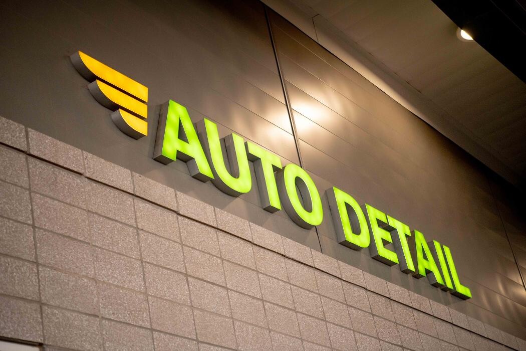 Images Fine Airport Parking - Denver