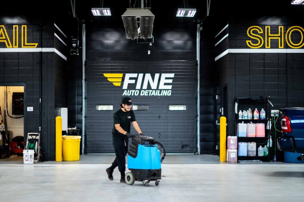 Images Fine Airport Parking - Denver