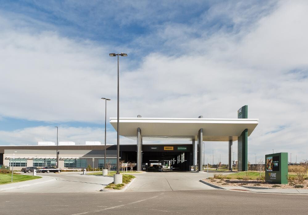 Images Fine Airport Parking - Denver