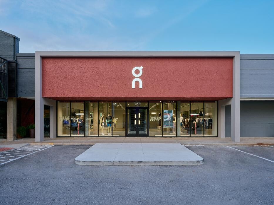Images On Store Houston Rice Village