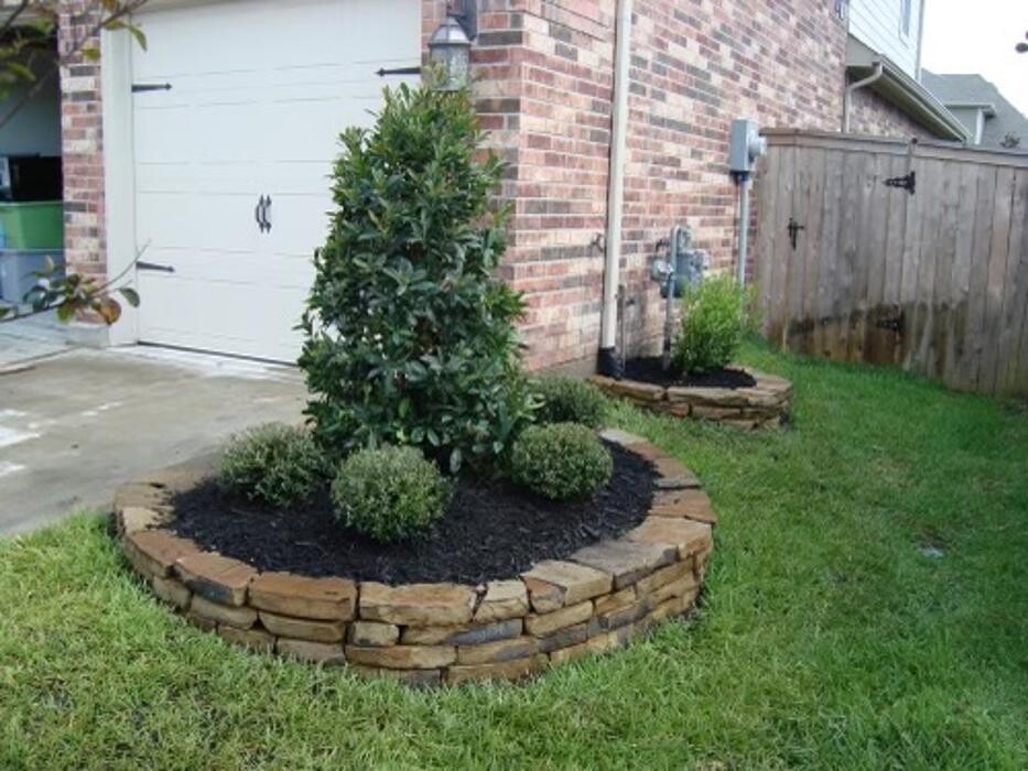 Images Bezuz Lawn & Landscaping LLC - Houston Landscaper, Hardscaping & Turf Installation