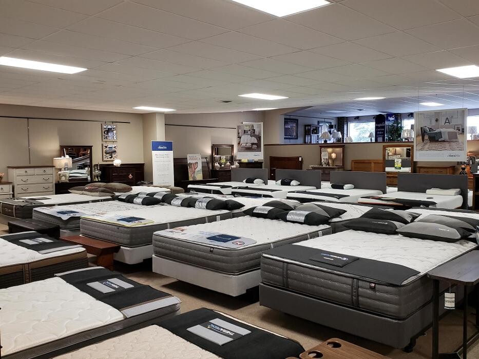 Images Uhlmann's Home Furnishings