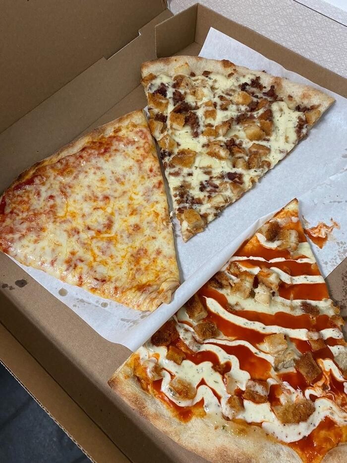 Images Attilios Pizza & Restaurant