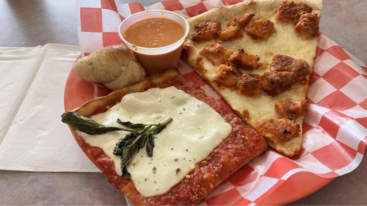 Images Attilios Pizza & Restaurant