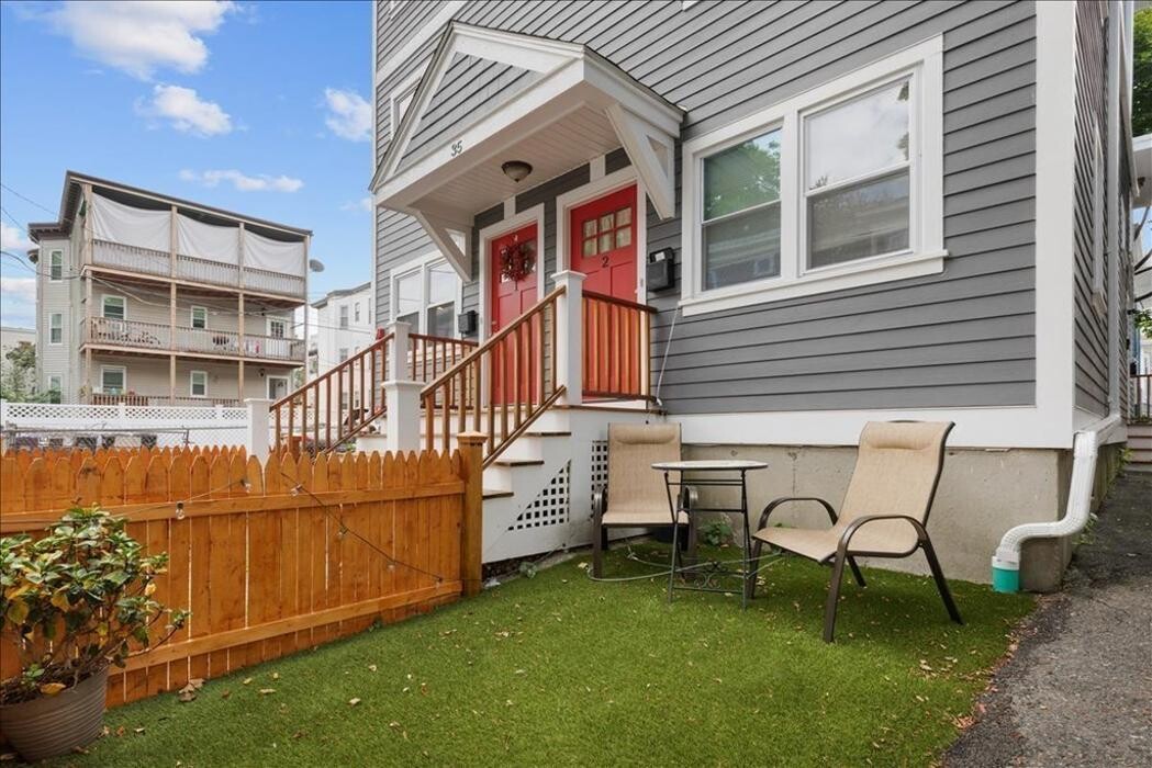 Images James Harrison - Boston Bayside Properties