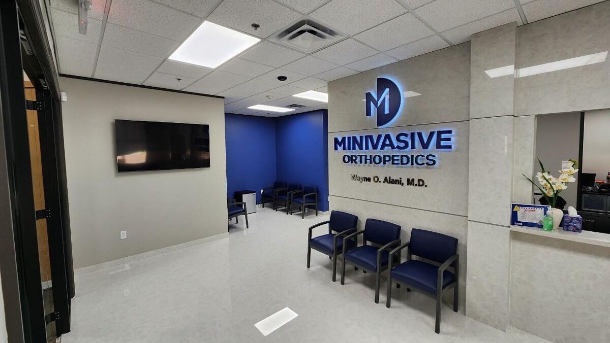 Images Minivasive Orthopedics - Sugar Land - Dr. Wayne Alani