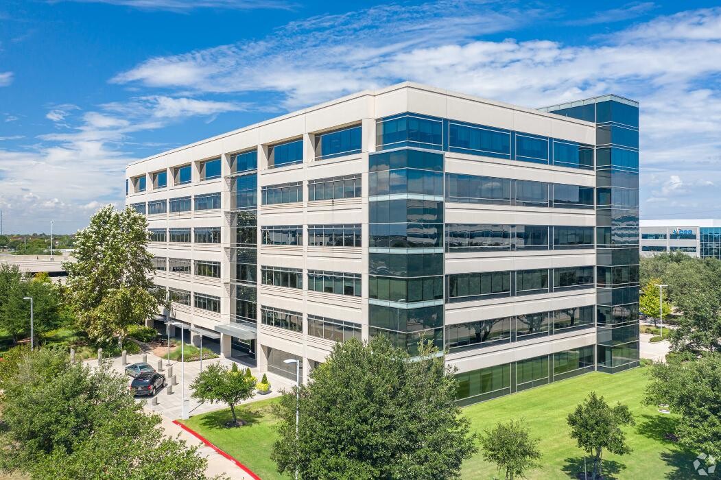 Images Minivasive Pain & Orthopedics - One Oak Park