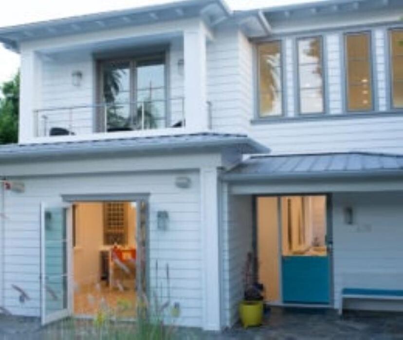 Images Lux Builders & Remodeling Inc.