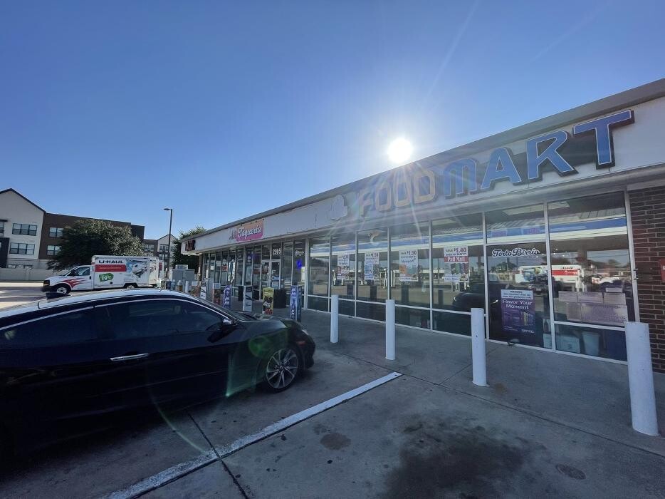 Images CoinFlip Bitcoin ATM - ORALE FOOD MART (Arlington)