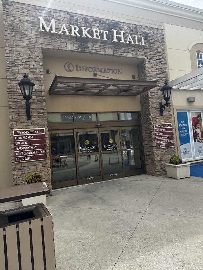 Images CoinFlip Bitcoin ATM - Charlotte Premium Outlets (Charlotte)