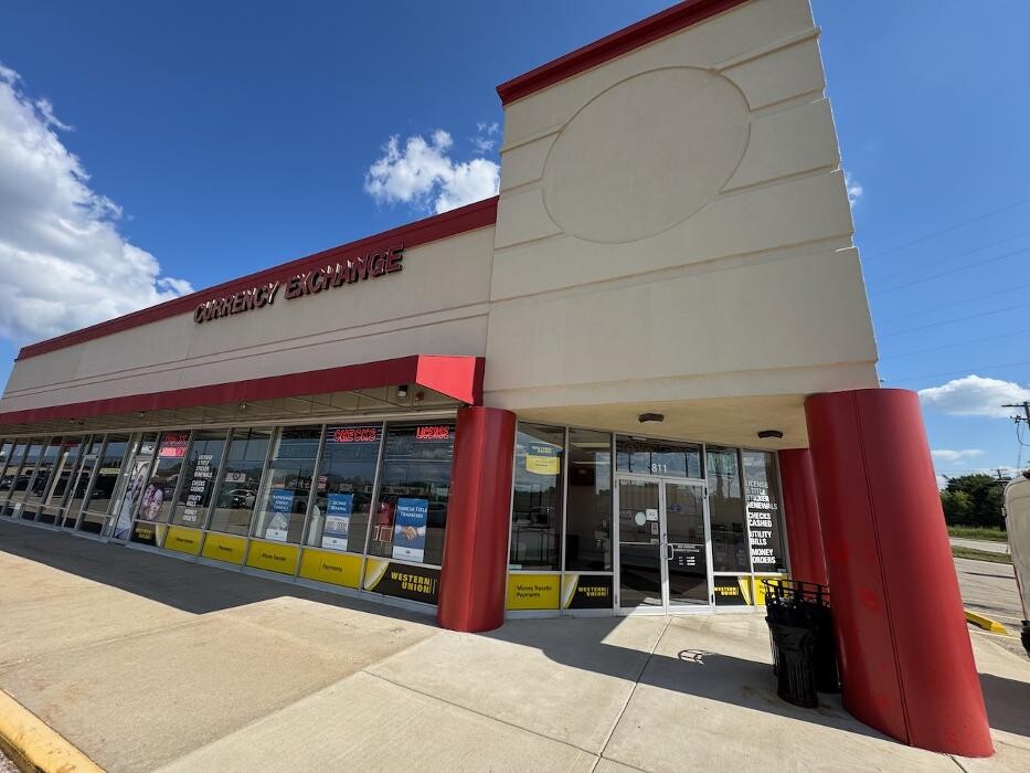 Images CoinFlip Bitcoin ATM - FFS - New Commons Currency Exchange (Round Lake)