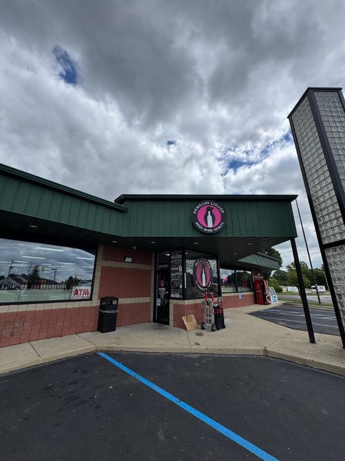 Images CoinFlip Bitcoin ATM - Penguin Liquor #5 (Lafayette)