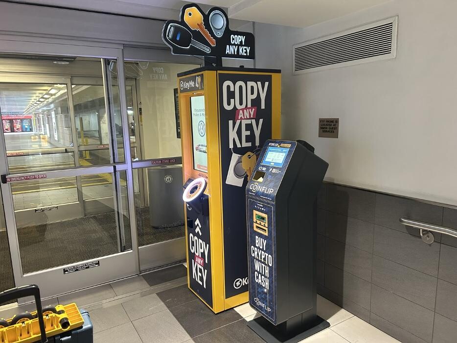 Images CoinFlip Bitcoin ATM - The Metro Tower at Pentagon City (Arlington)