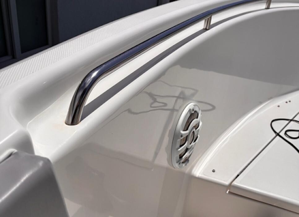 Images IZB Boat Detailing