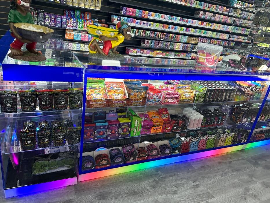 Images Stay Lit Smoke Shop