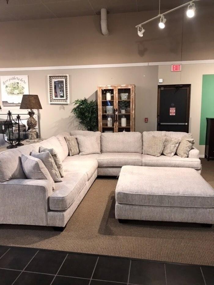 Images Regency Furniture