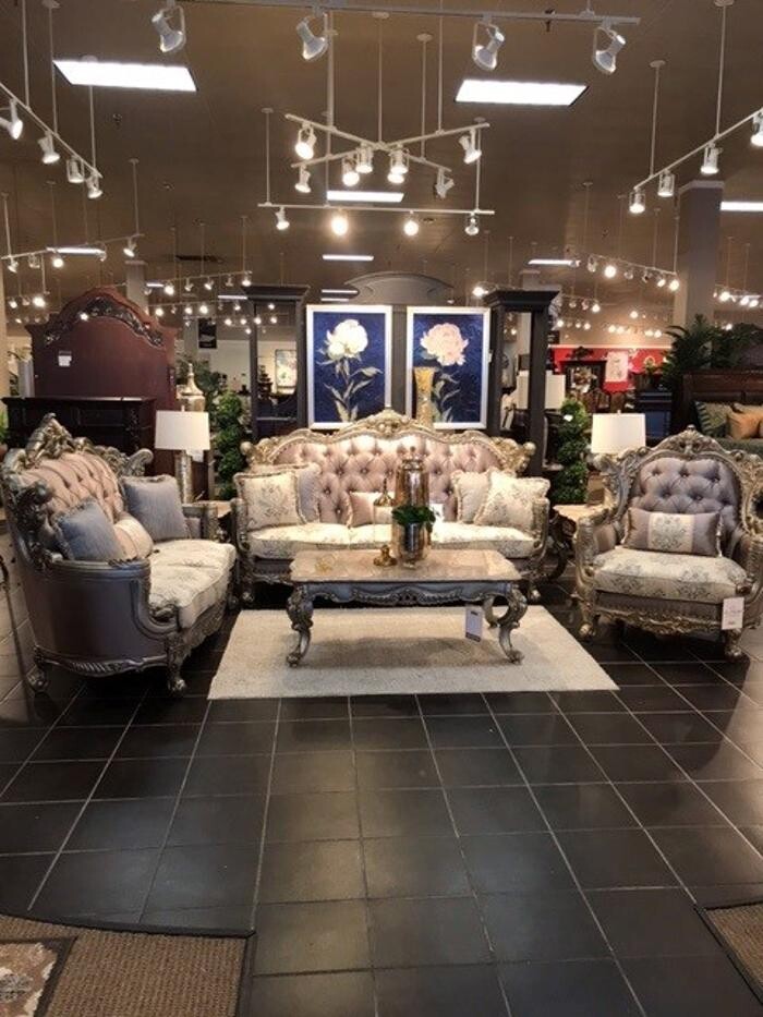 Images Regency Furniture