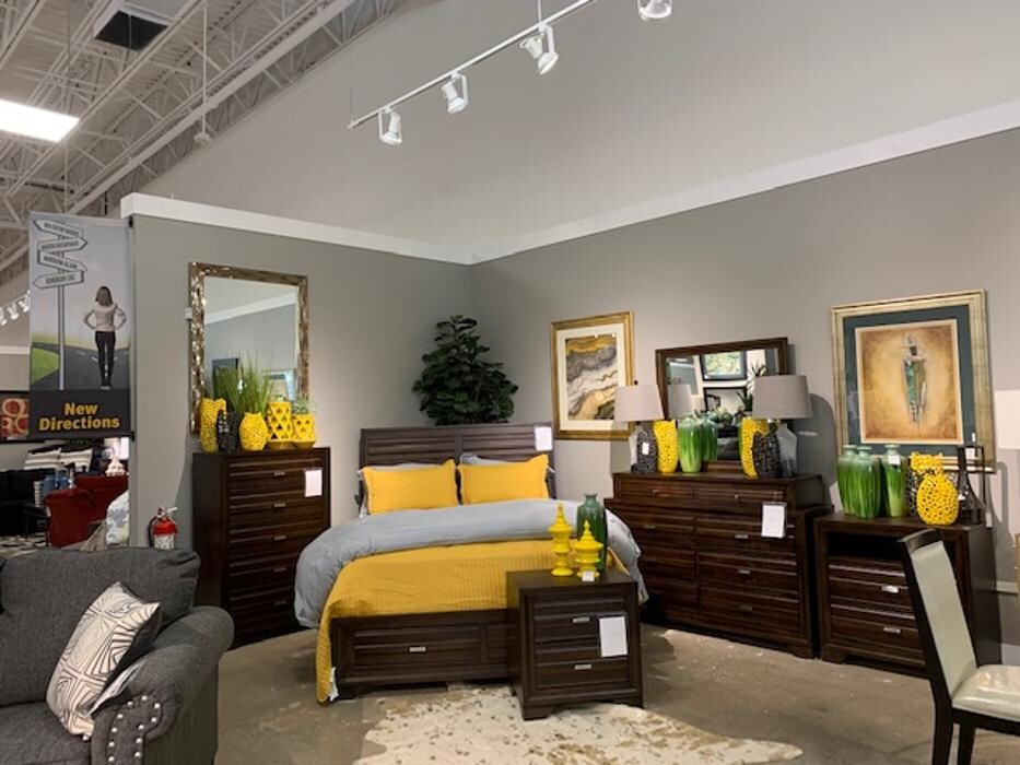 Images Regency Furniture