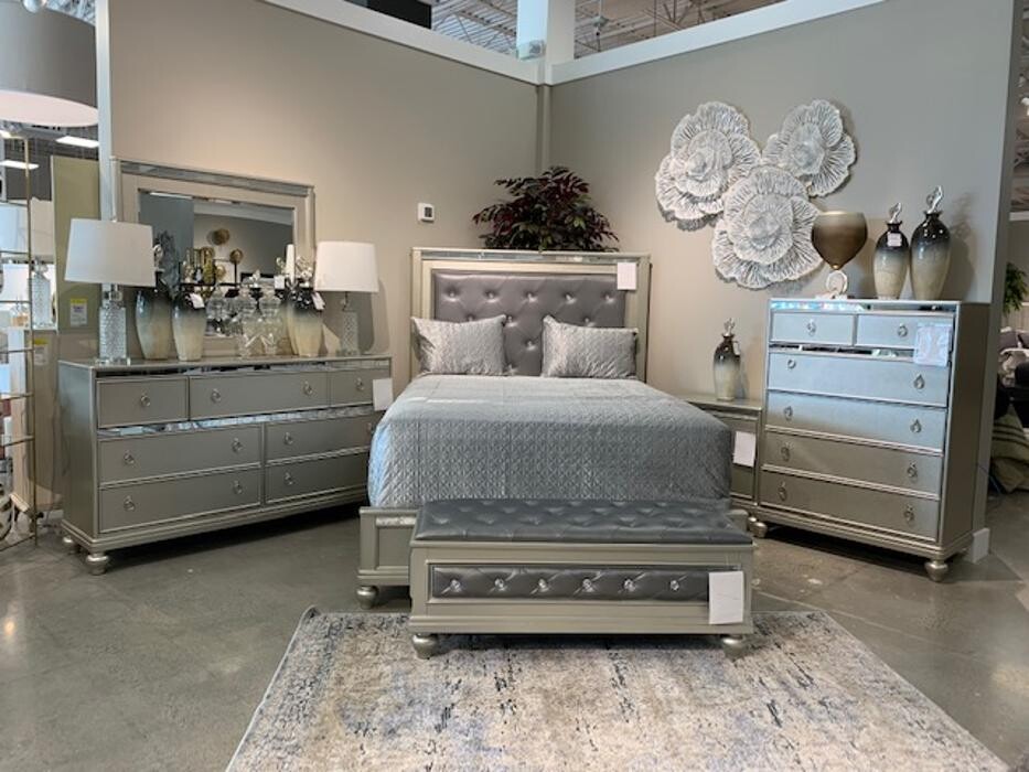 Images Regency Furniture