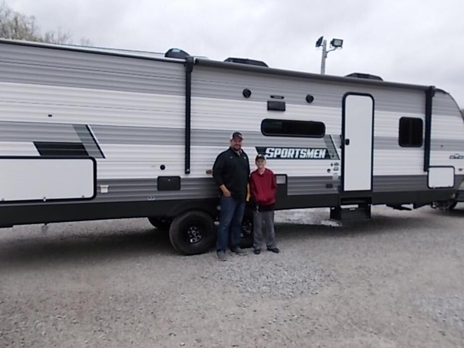 Images Ski's Truck & RV Sales