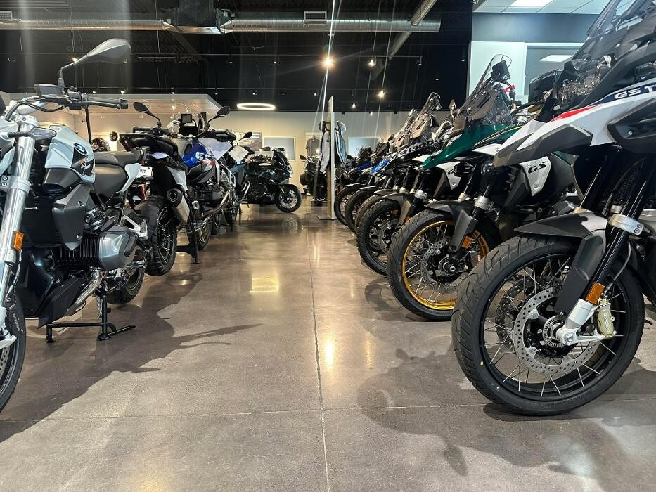 Images BMW Motorcycle of Sioux Falls