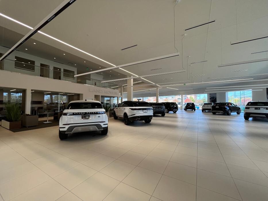 Images Land Rover Novi - Sales