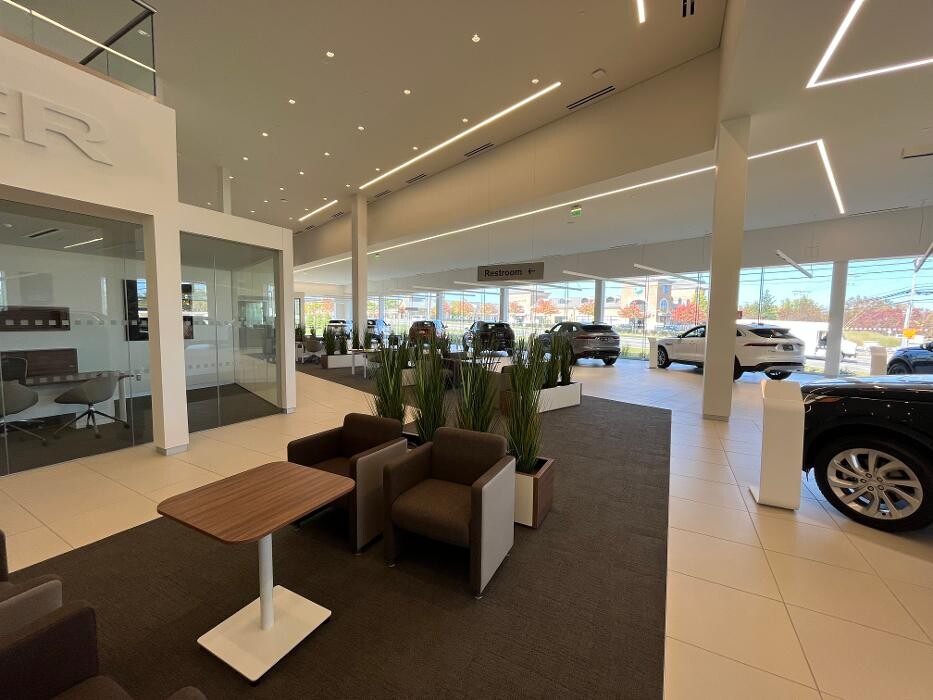 Images Land Rover Novi - Sales