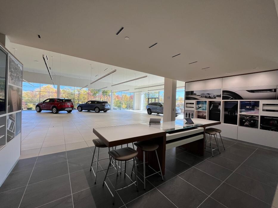 Images Land Rover Novi - Sales