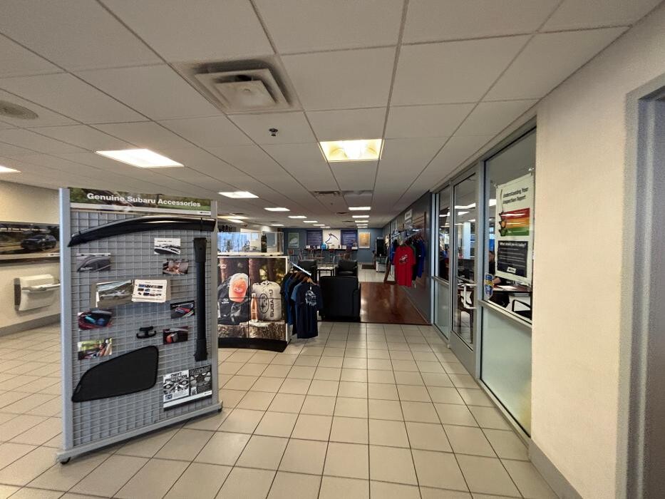 Images Fox Subaru Macomb - Sales