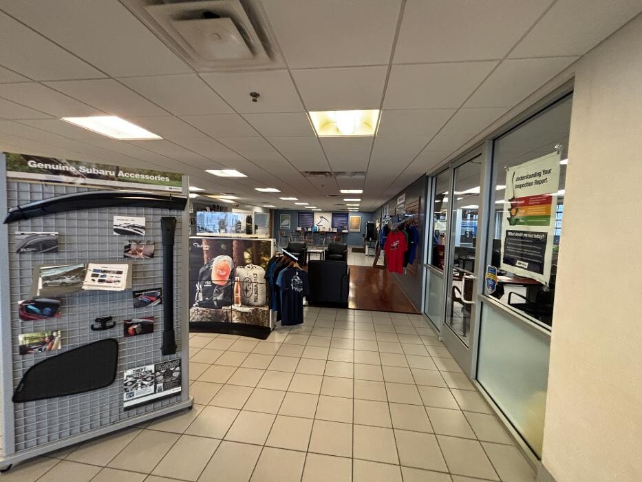 Images Fox Subaru Macomb - Sales