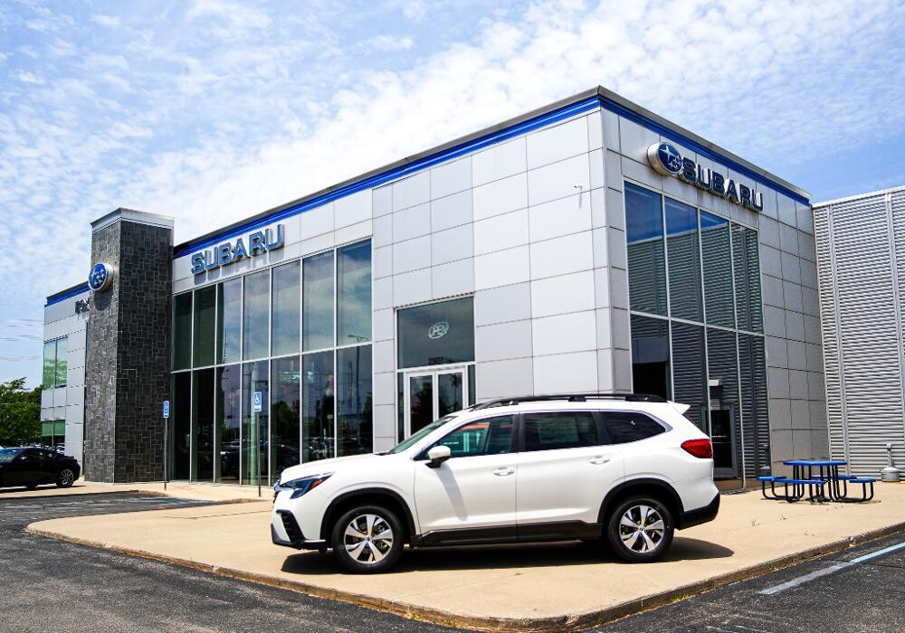 Images Fox Subaru Macomb - Sales