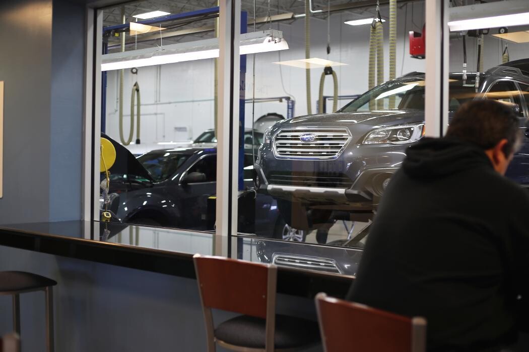 Images Fox Subaru Macomb - Sales