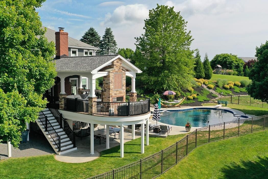 Images Harborview Decks & Exteriors