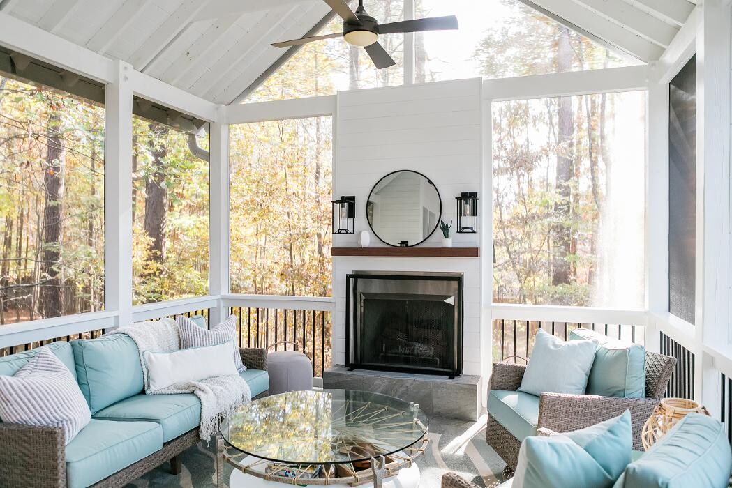 Images Harborview Decks & Exteriors