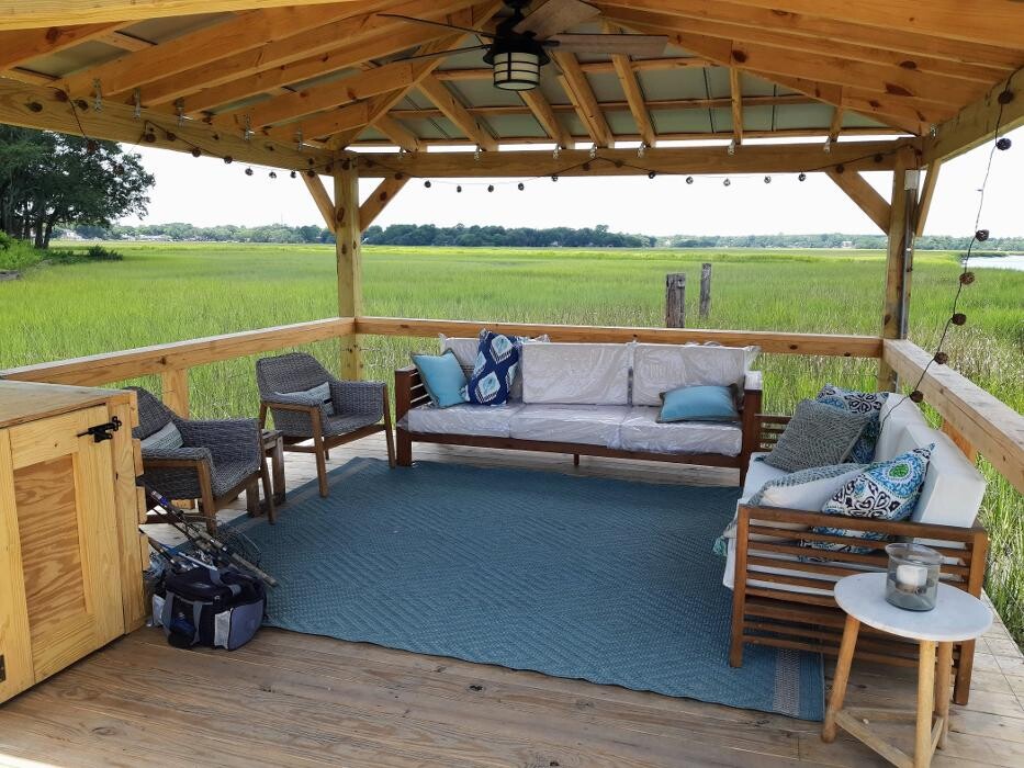 Images Harborview Decks & Exteriors