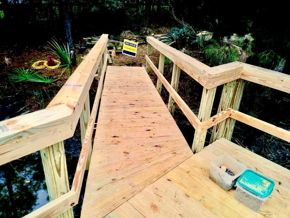 Images Harborview Decks & Exteriors