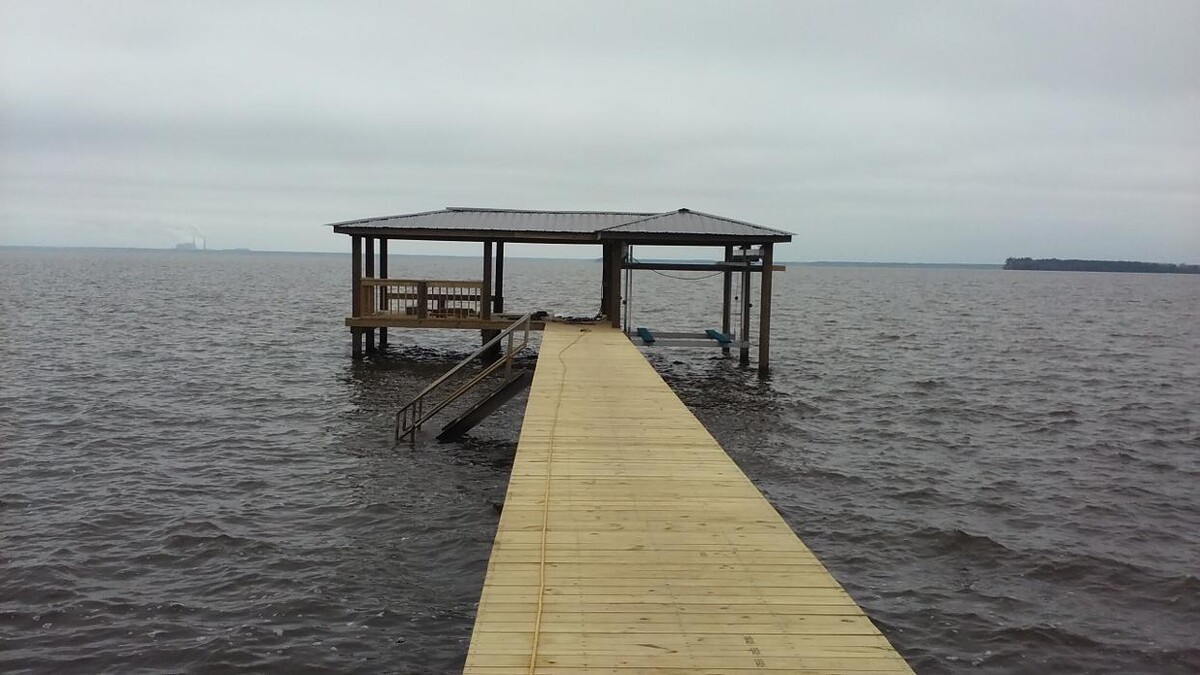 Images Harborview Decks & Exteriors
