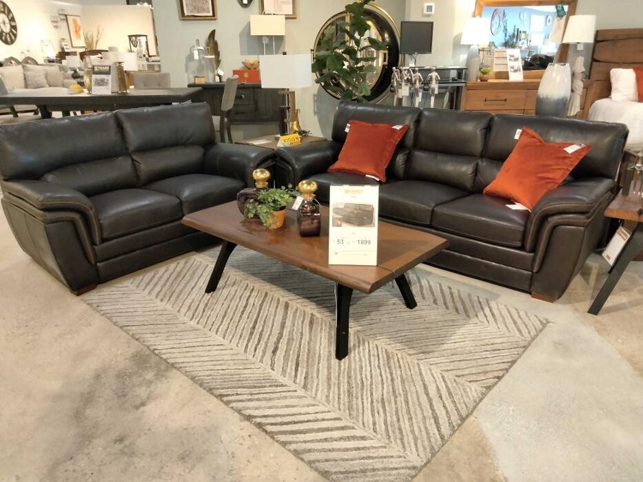 Images Regency Furniture