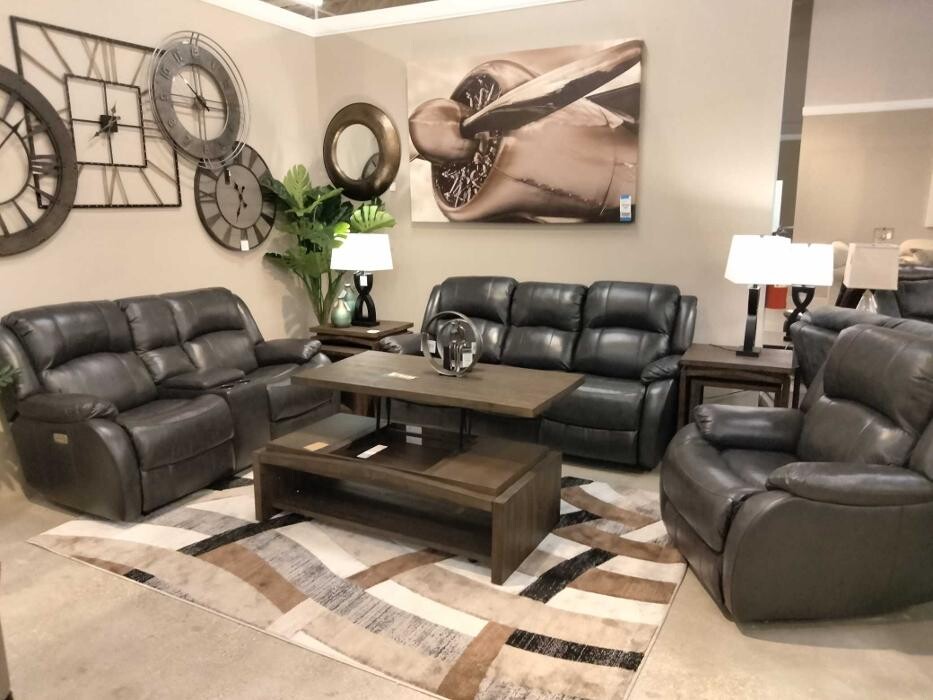 Images Regency Furniture