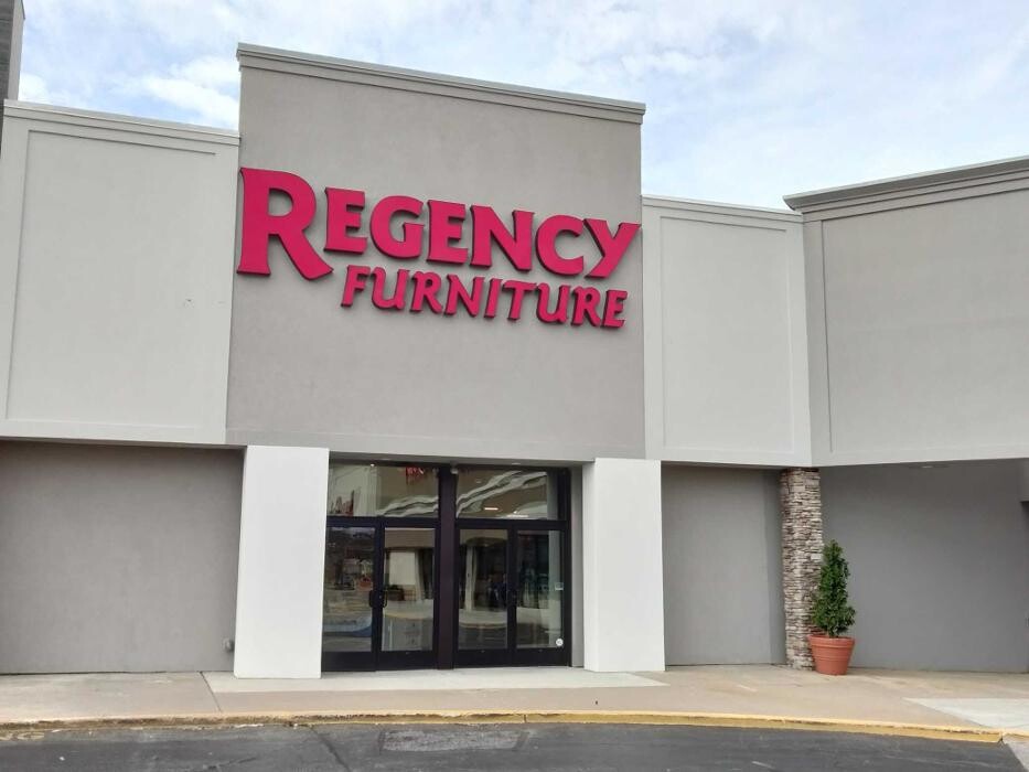 Images Regency Furniture
