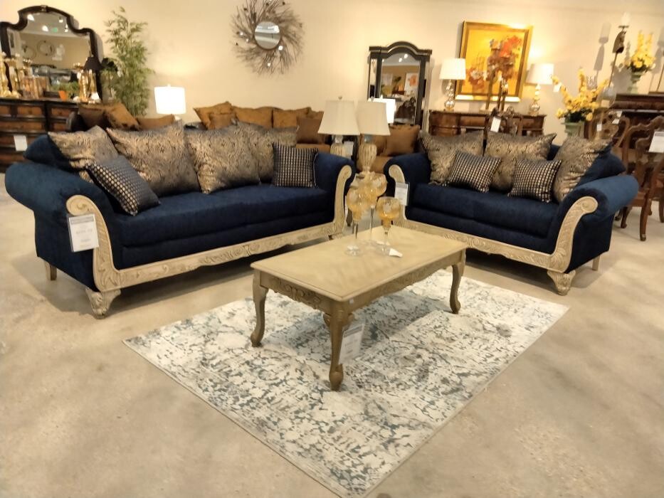 Images Regency Furniture